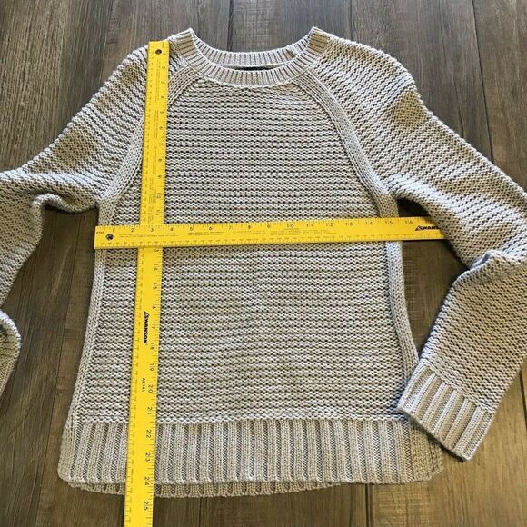 Banana Republic Womens Gray Knit Pullover Sweater Long Sleeve Round Neck Small - Picture 8 of 13